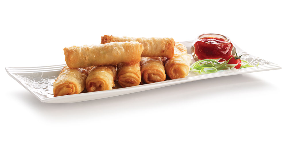 Spring Roll (Seasoned chicken and fresh vegetables wrapped in a crisp, thin pastry)